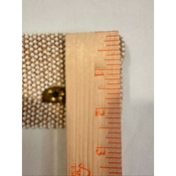 Vintage Lumured Petite Beaded White Cosmetic/Change Purse with Box Closure - Picture 4 of 6